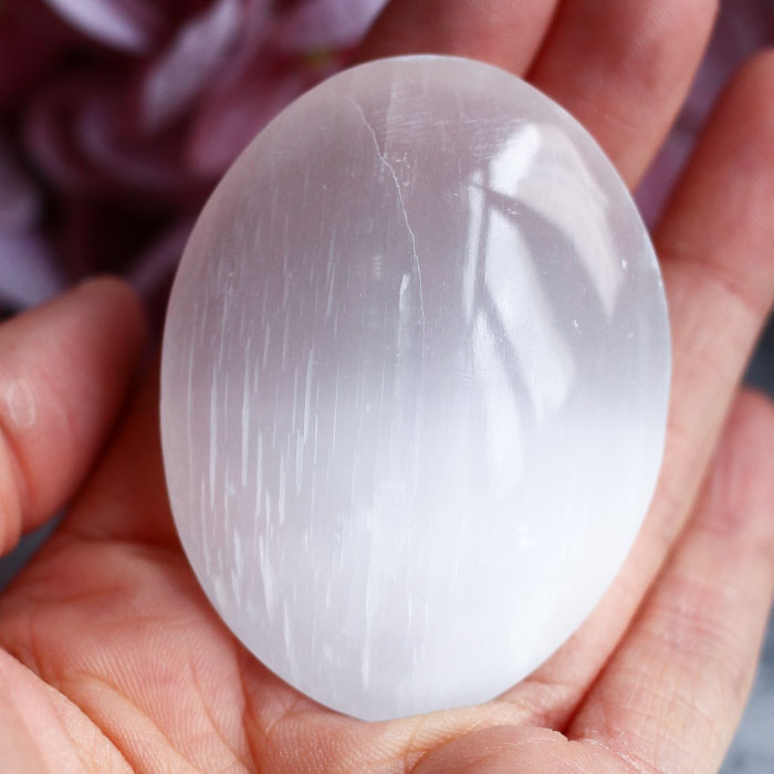 Селенит в форме гальки