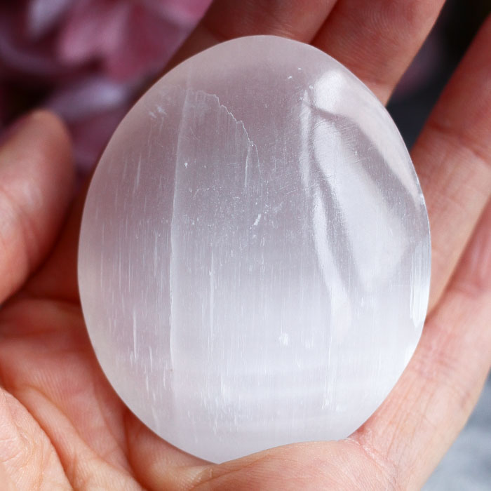 Селенит в форме гальки