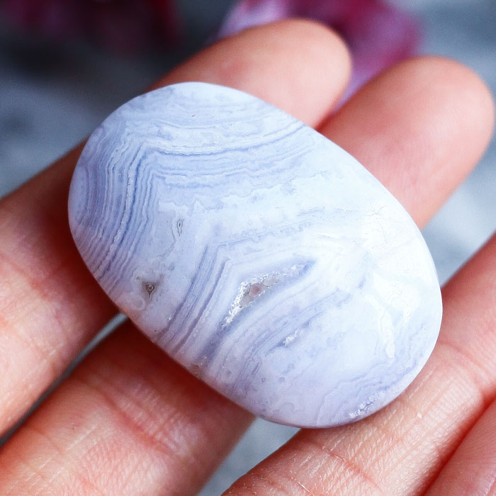 Голубой кружевной агат в форме мини-гальки