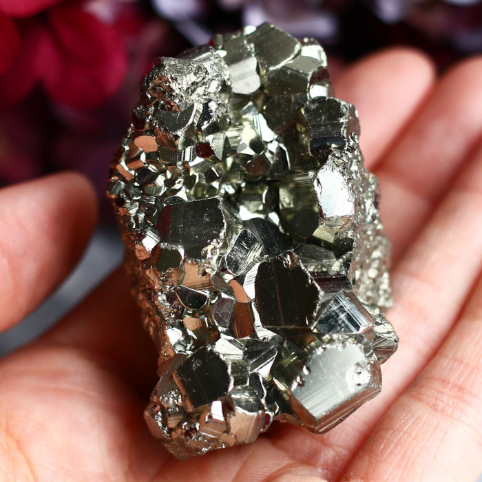 Пирит (сросток кристаллов)