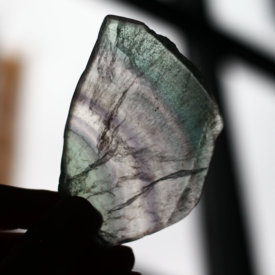 Срез флюорита