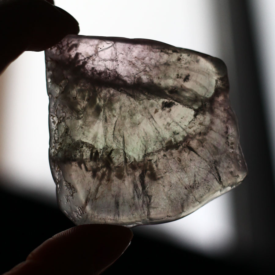 Срез флюорита