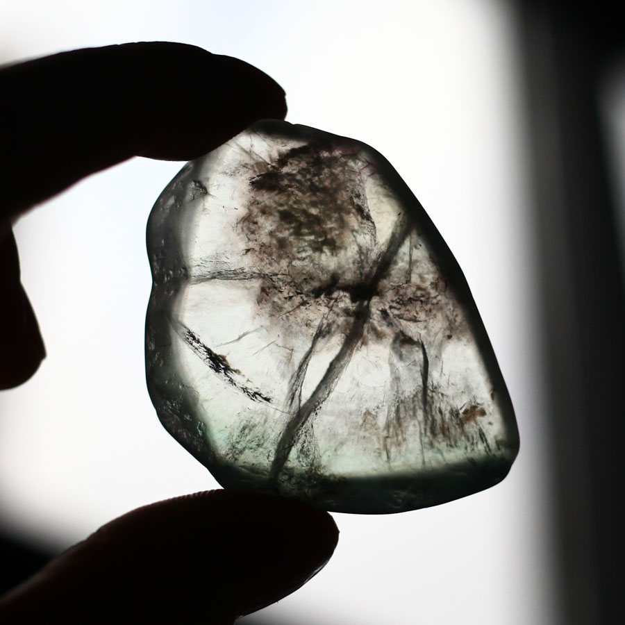 Срез флюорита