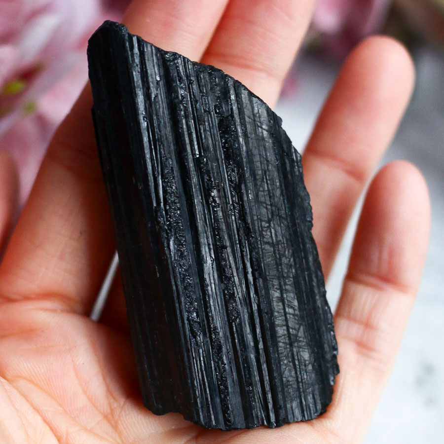 Черный турмалин (шерл) необработанный