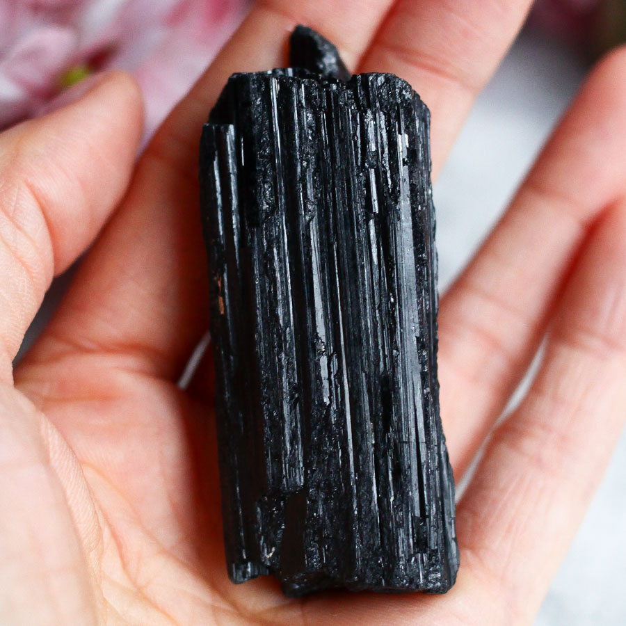 Черный турмалин (шерл) необработанный