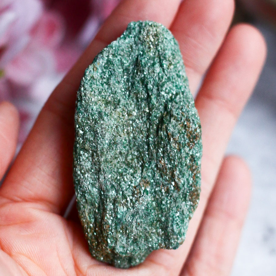 Фуксит необработанный