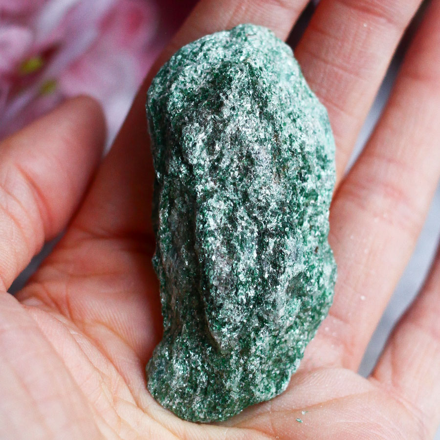 Фуксит необработанный