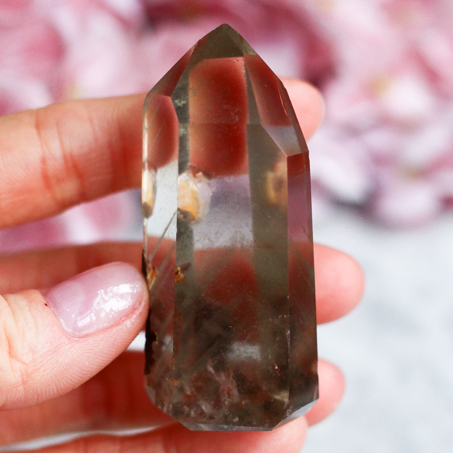 Хлоритовый кварц (кварц аквариум) в форме кристалла-генератора (высокий сорт)