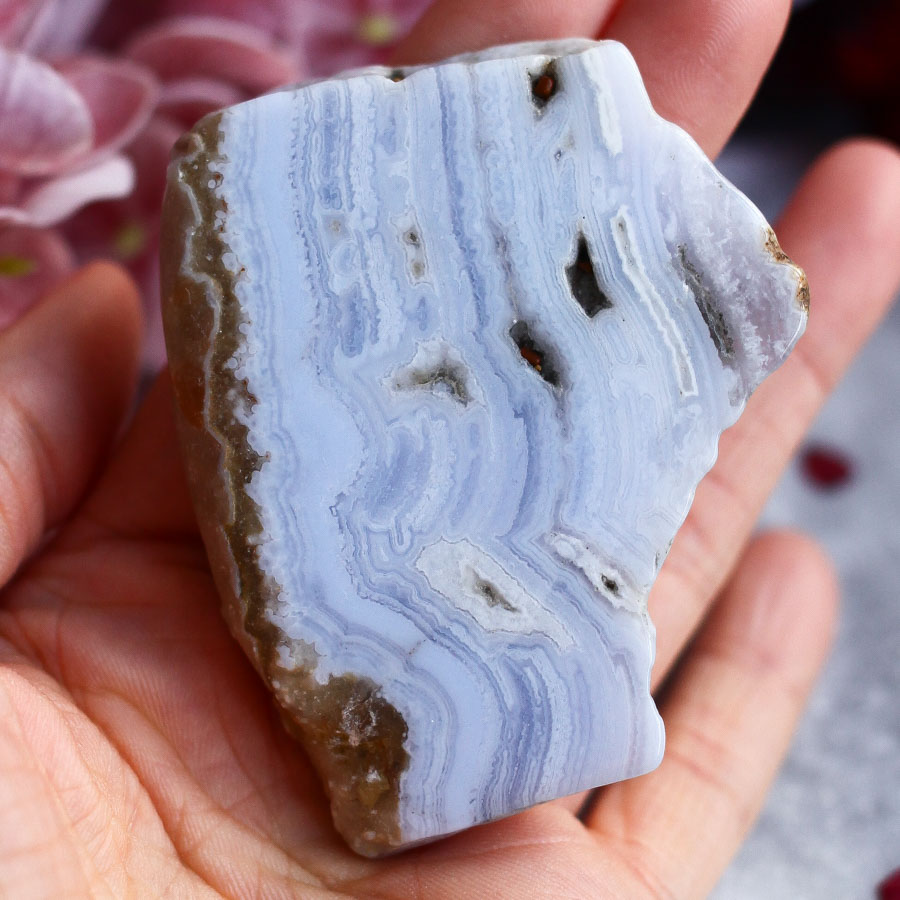 Срез голубого кружевного агата