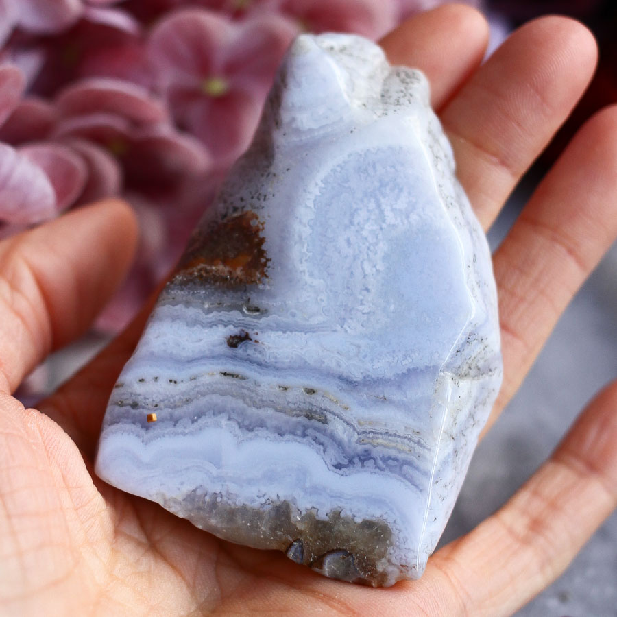 Срез голубого кружевного агата