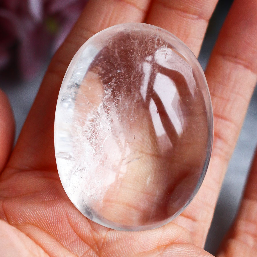 Горный хрусталь в форме гальки