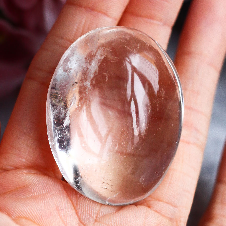 Горный хрусталь в форме гальки