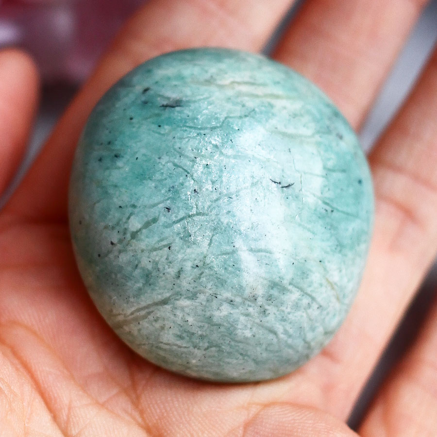 Амазонит в форме гальки