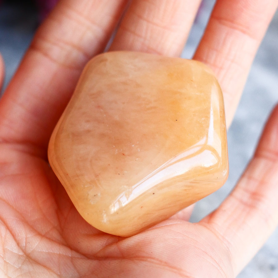 Желтый авантюрин в форме гальки