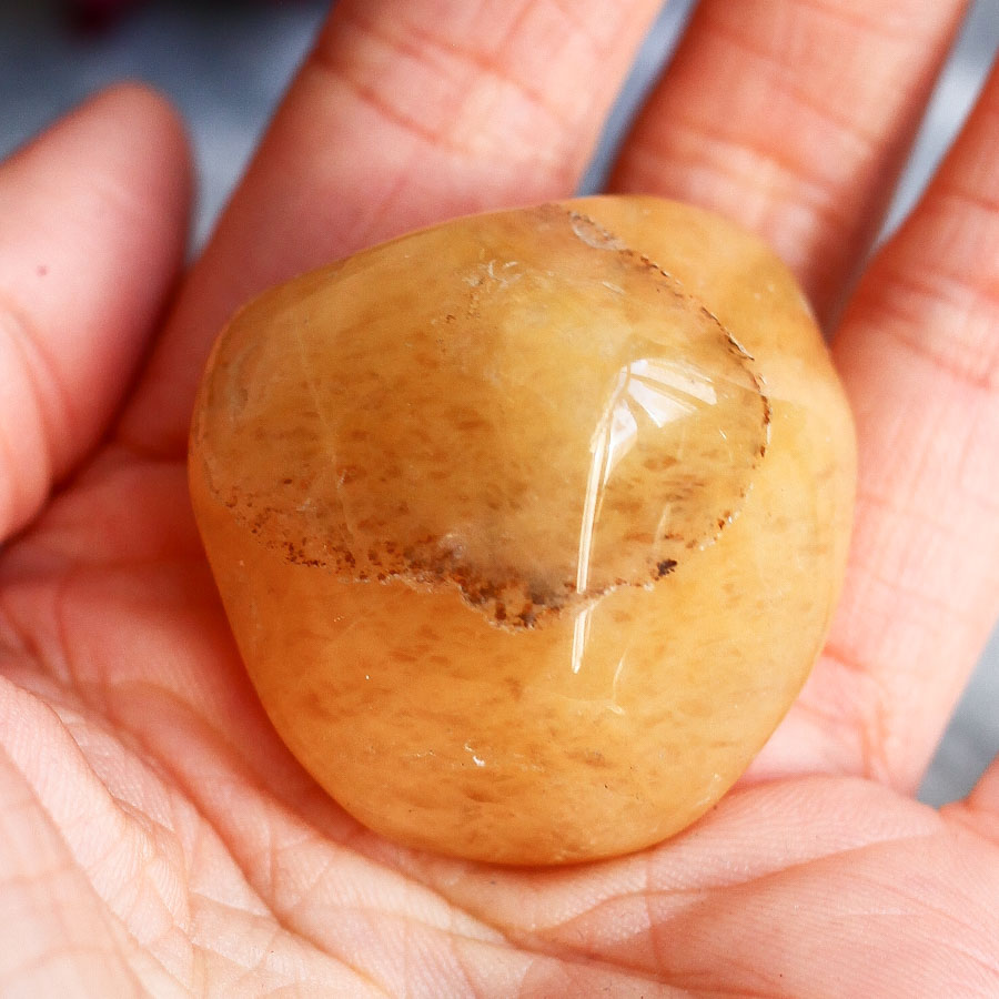 Желтый авантюрин в форме гальки