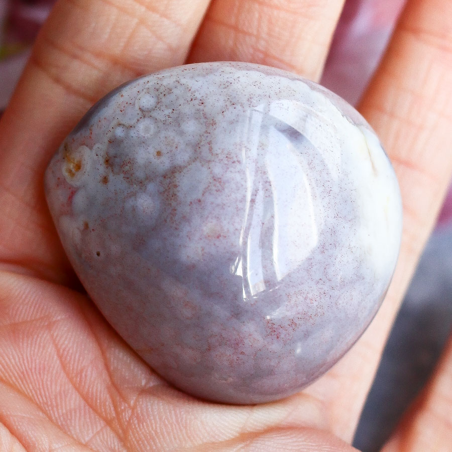 Ботсванский агат в форме гальки