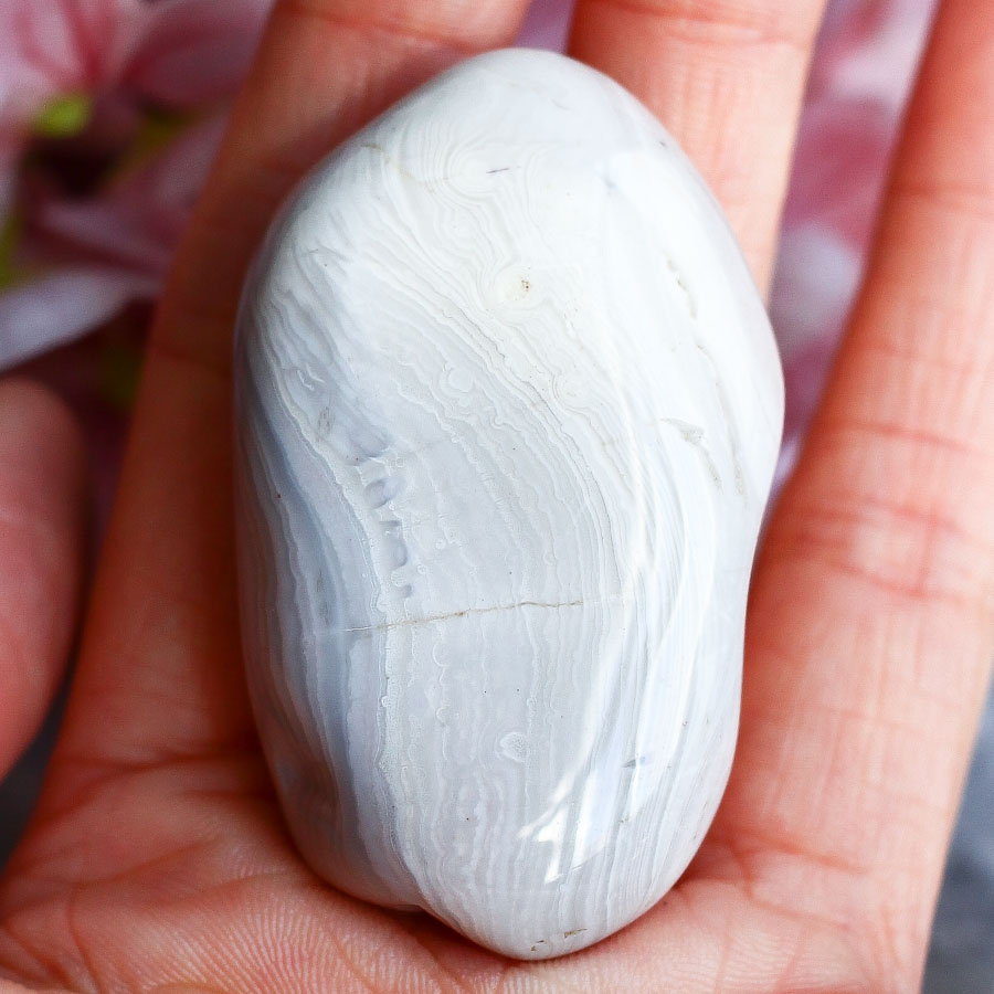 Ботсванский агат в форме гальки