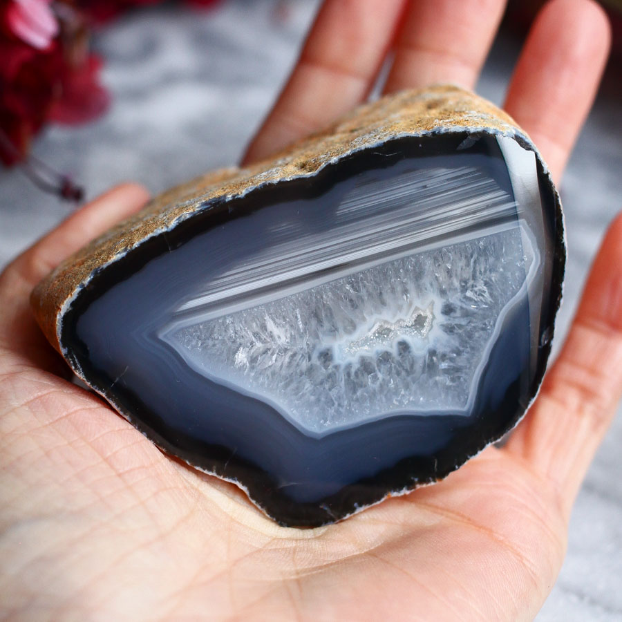 Срез миндалины агата