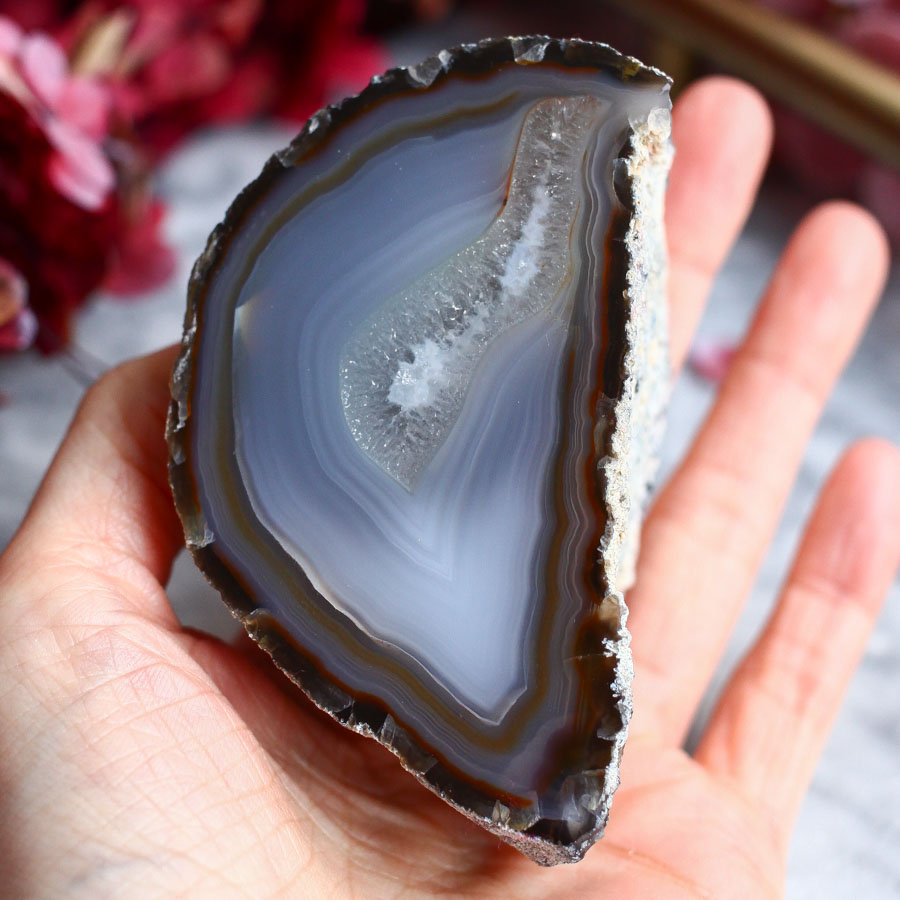 Срез миндалины агата