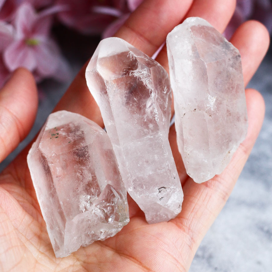 Набор из трех кристаллов горного хрусталя