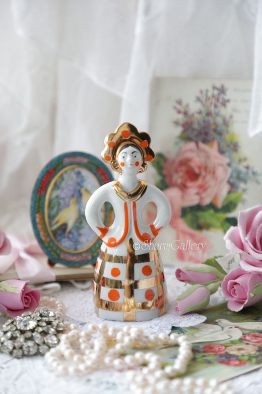 Статуэтка Девушка в кокошнике (Дымковская игрушка)  фарфор Дулево, СССР.  №4