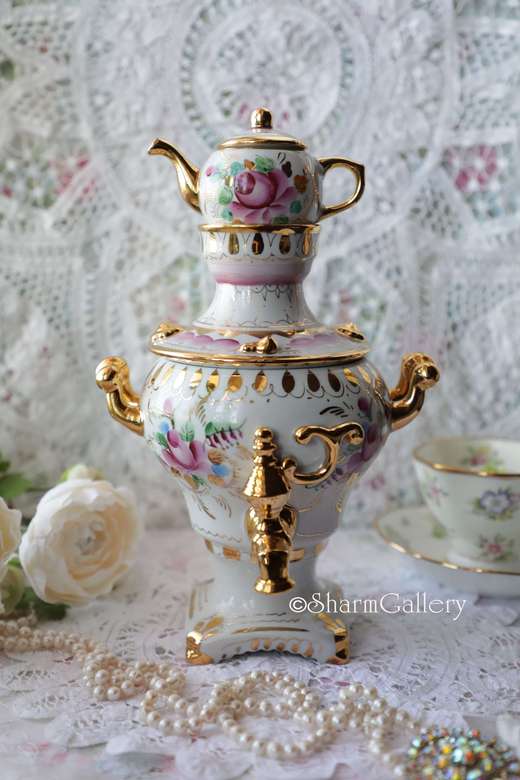 Винтажный самовар розовый. Фарфор, позолота, Гжель.