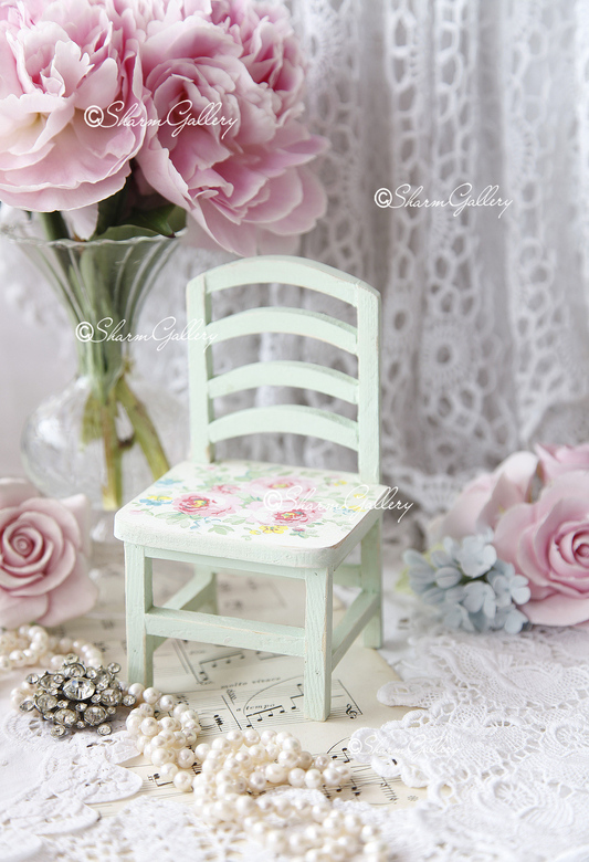 Стульчик "Салатовый". Деревянный, кукольный стул.