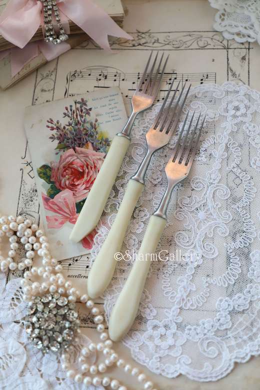 Набор винтажных вилок с бакелитовыми ручками. 3шт. CCCP,