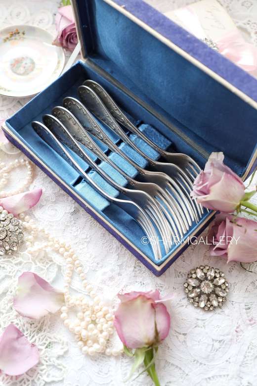 Вилки столовые №128. Винтаж, мельхиор Кольчугино. Набор в коробке.