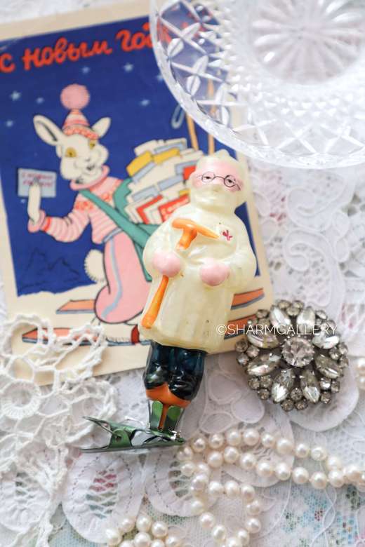 "Доктор Айболит". №8. Старинная елочная игрушка на прищепке.