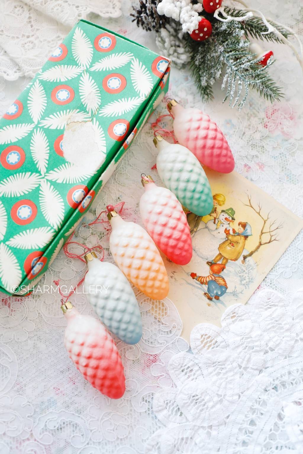 Набор елочных игрушек "Матовые шишки", №8. СССР. Винтаж, 6шт. в коробке.