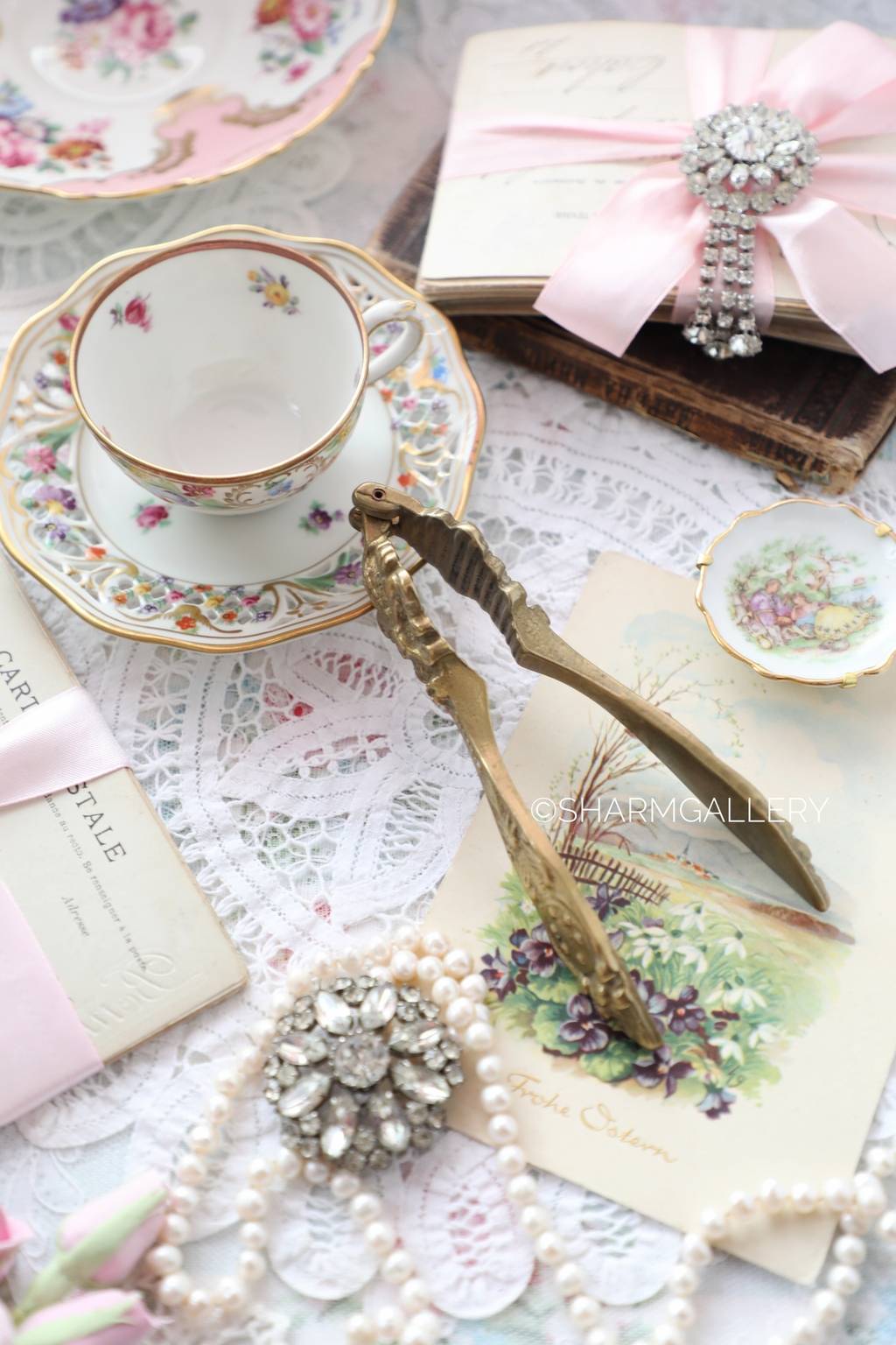 Орехокол. Старинные щипцы для колки орехов, латунь Италия.