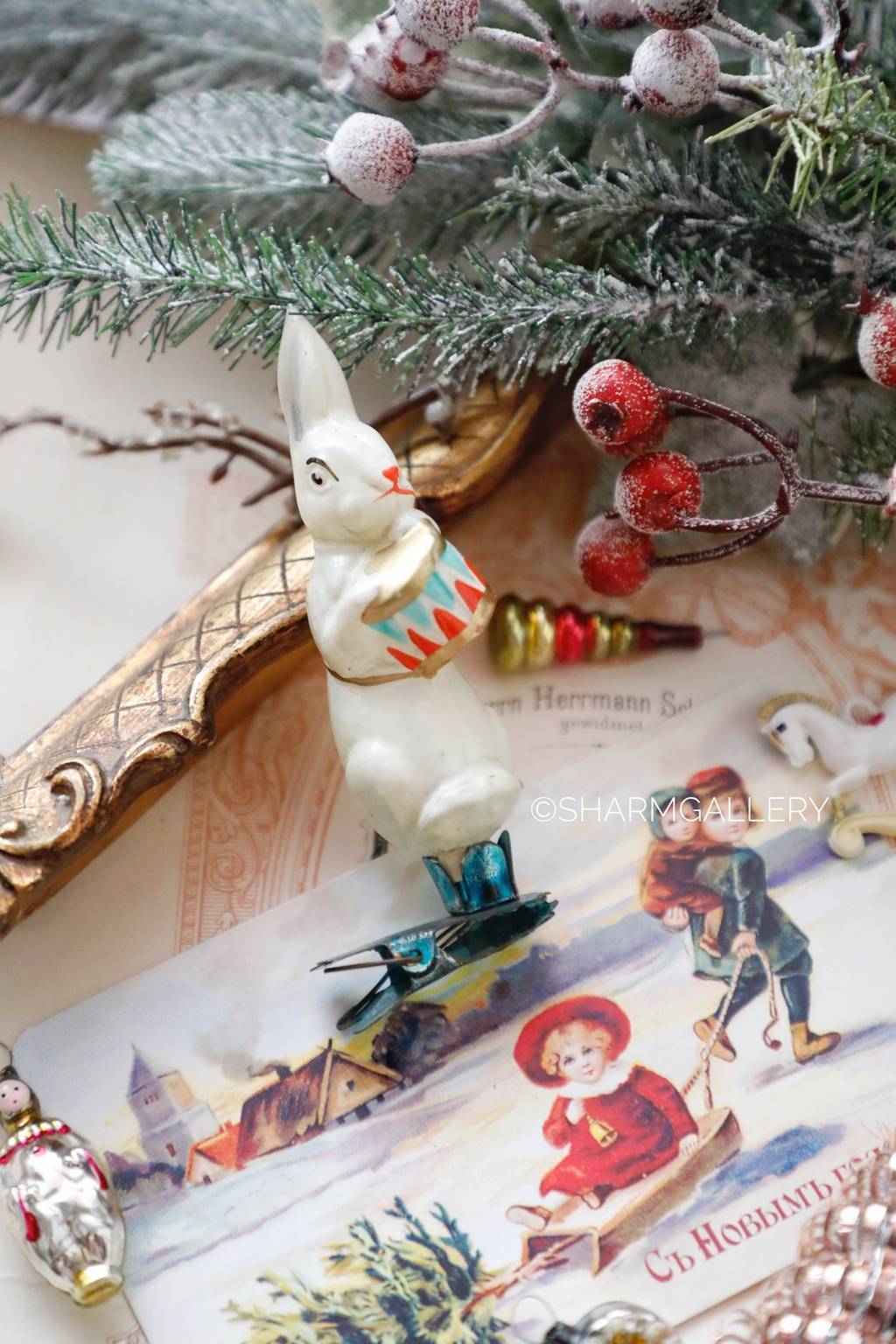 Заяц с барабаном №3. Елочная игрушка, стекло на прищепке. СССР.