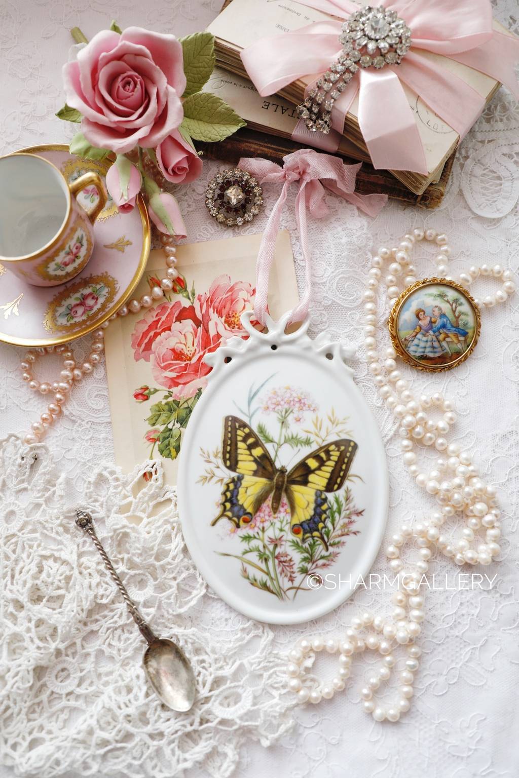 Фарфоровая плакетка №2. Бабочка - "Papilio Machaon". Бавария. Германия.