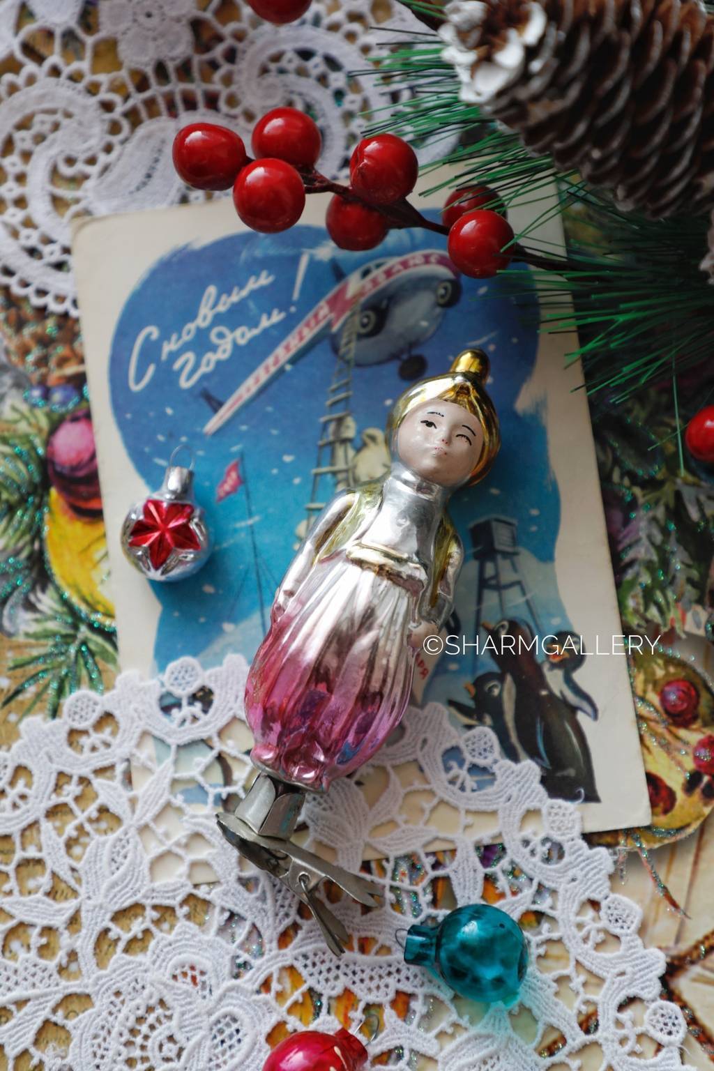 Алладин. №24. Елочная игрушка, стекло на прищепке. СССР.