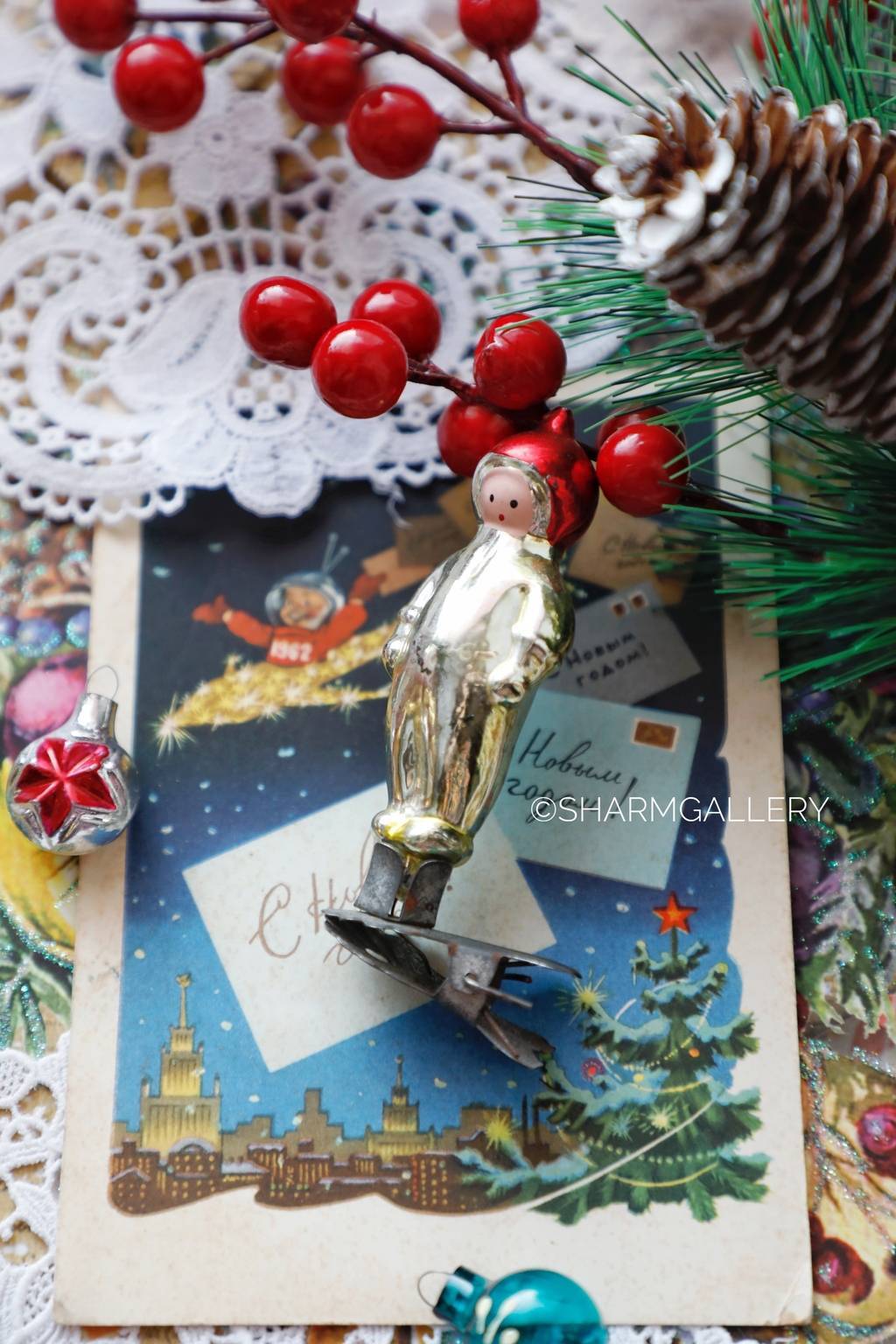 "Космонавт" (мини). №41. Елочная игрушка на прищепке, СССР.