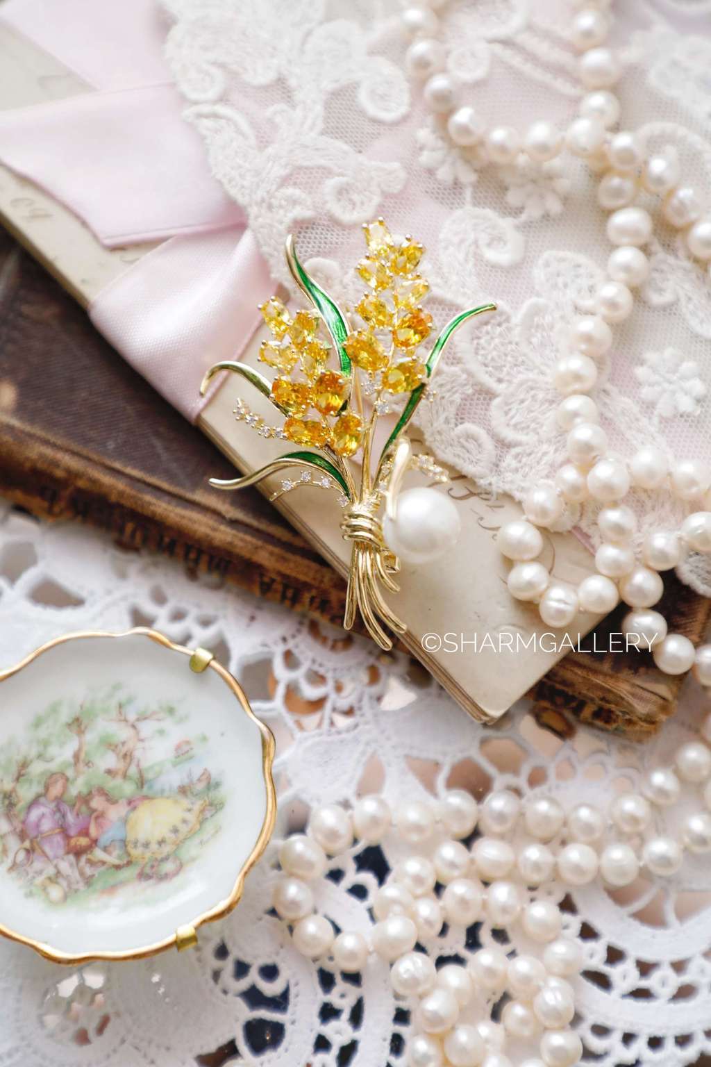 Винтажная брошь- кулон "Веточка Мимозы".