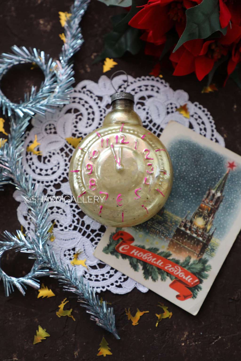 Часы - будильник. №5. Елочная игрушка, стекло, СССР.