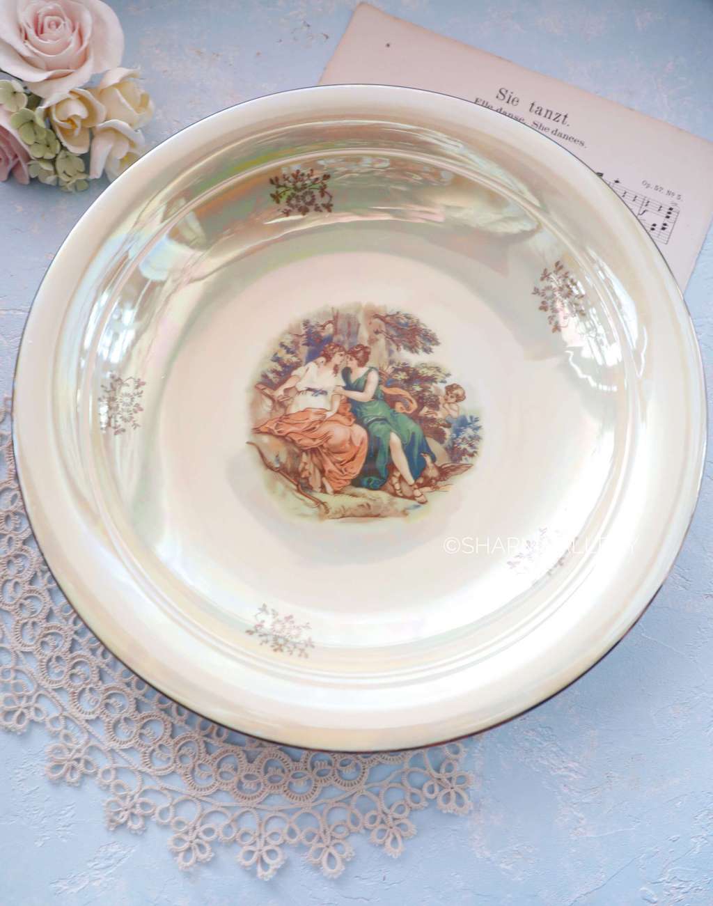 Блюдо сервировочное «Мадонна» 31,5см. фарфор SEP, ГДР.