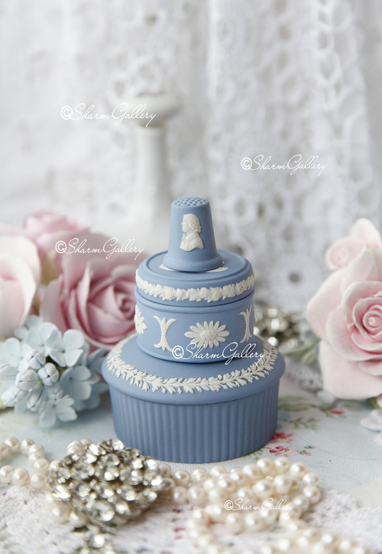 Наперсток. Бисквитный фарфор Wedgwood.