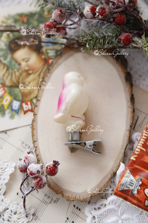 Птичка розовая. Елочная игрушка, стекло на прищепке, СССР.