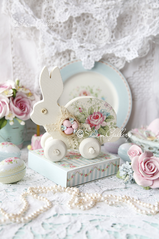 "Сливочный Кролик". Деревянная, интерьерная игрушка на колесиках.