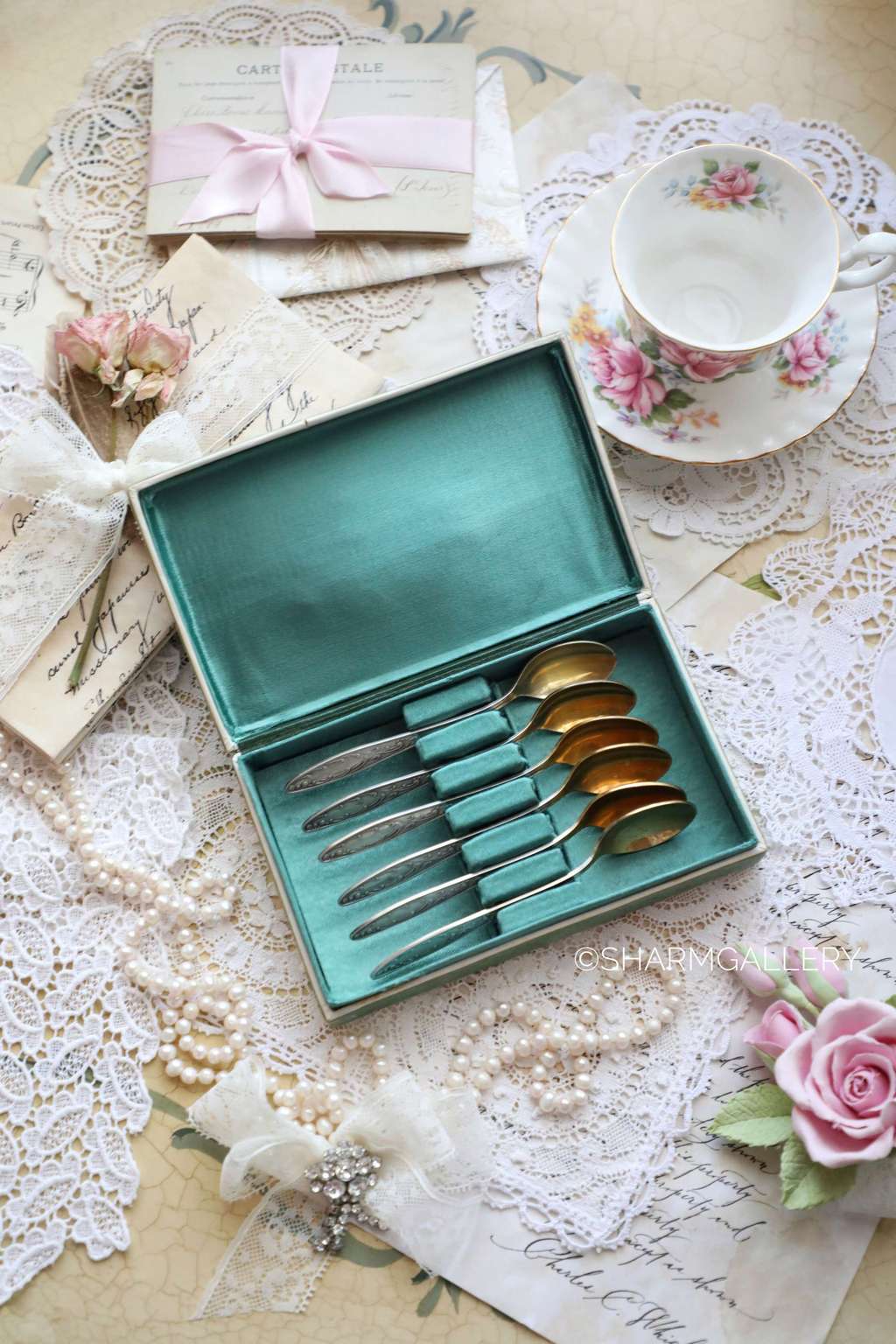 Мельхиоровые чайные ложки в коробке №26. СССР, Кольчугино.