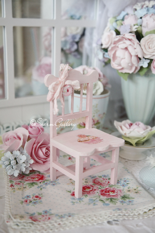 Стульчик "Shabby Сupcake ". Розовый, деревянный стул.