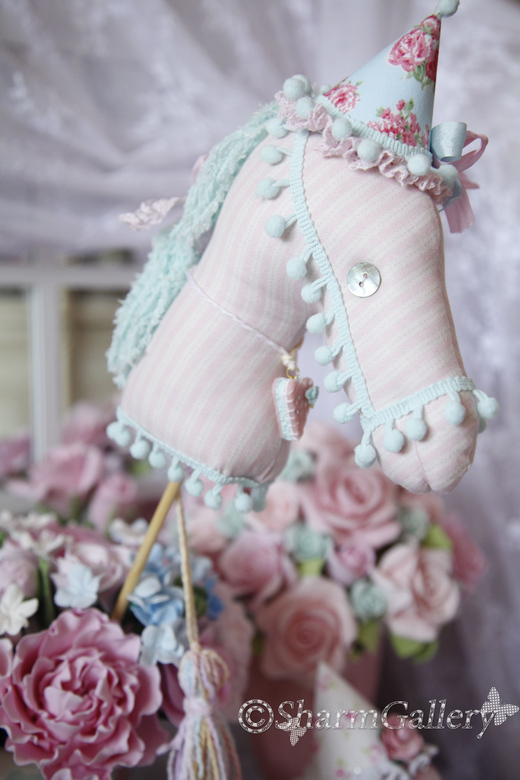 "Sweet toy". Лошадка на палочке, интерьерная игрушка.