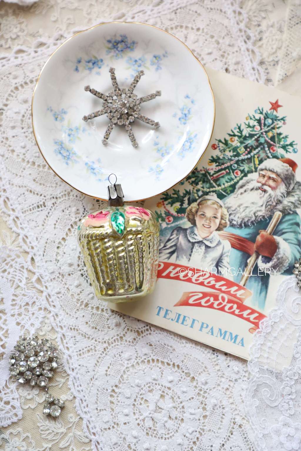 Золотая корзина с розами. №5.  Елочная игрушка СССР.