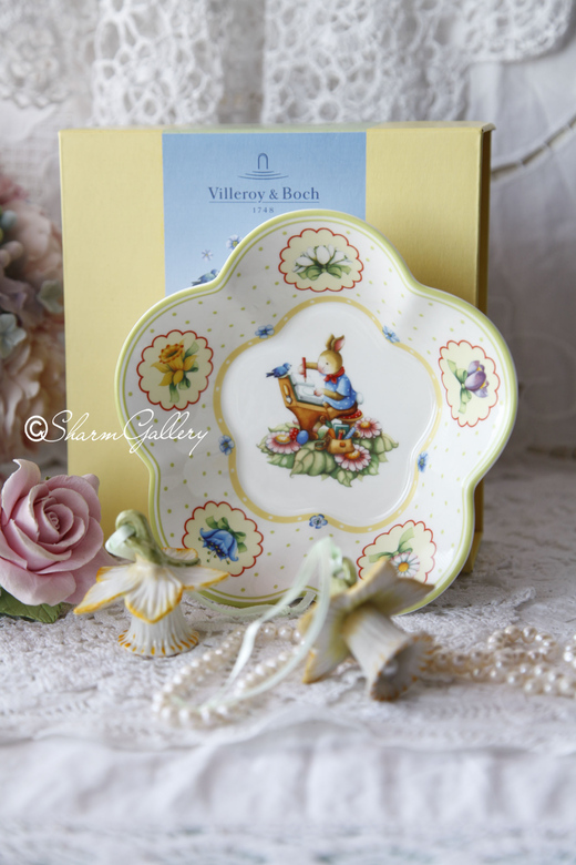 Набор Villeroy & Boch: Салатник Annual Easter Edition+колокольчики.
