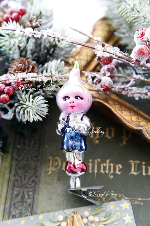 Чипполино. Елочная игрушка, стекло на прищепке, СССР.