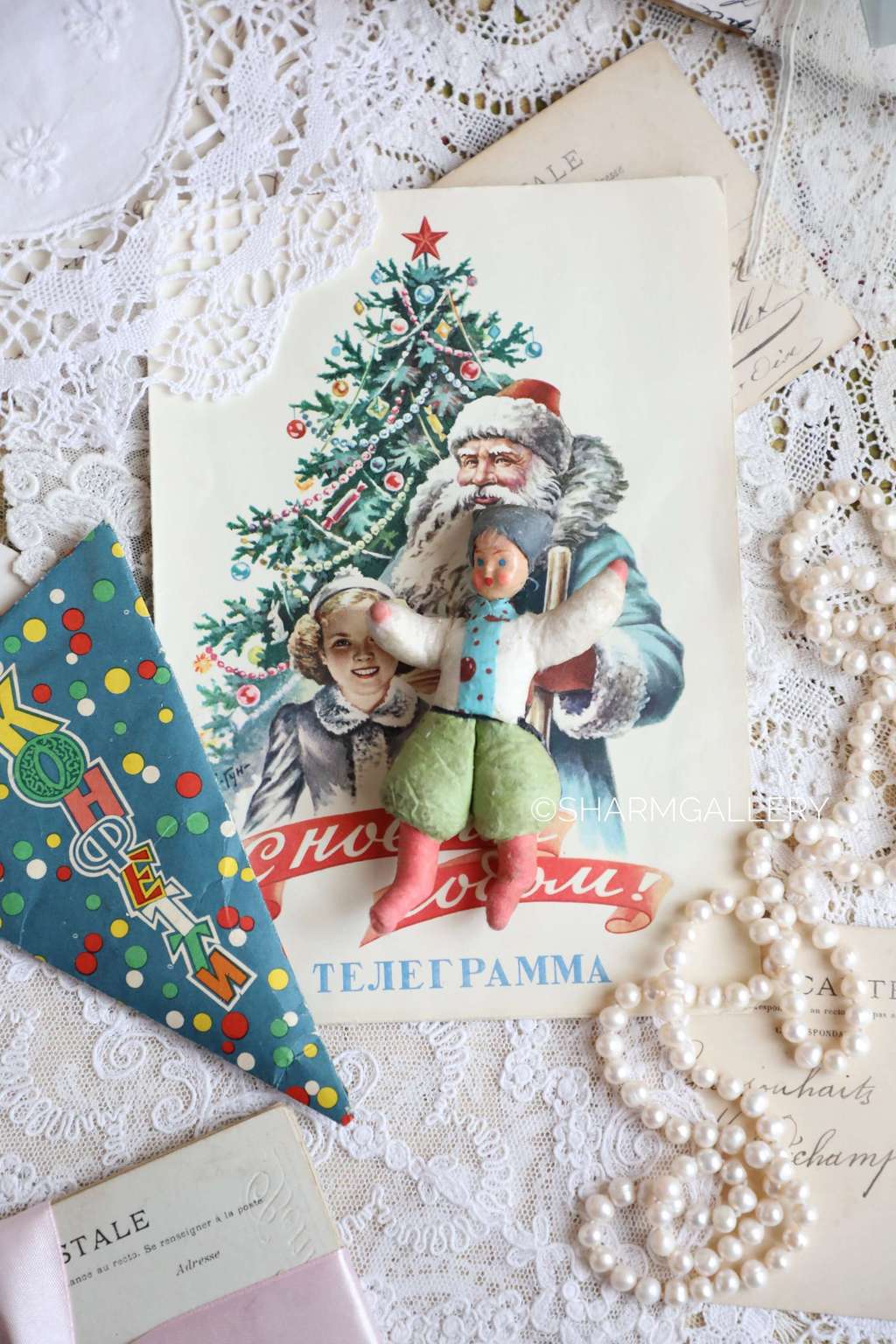 Антикварная елочная игрушка №4 из ваты "Мальчик в национальном костюме". СССР