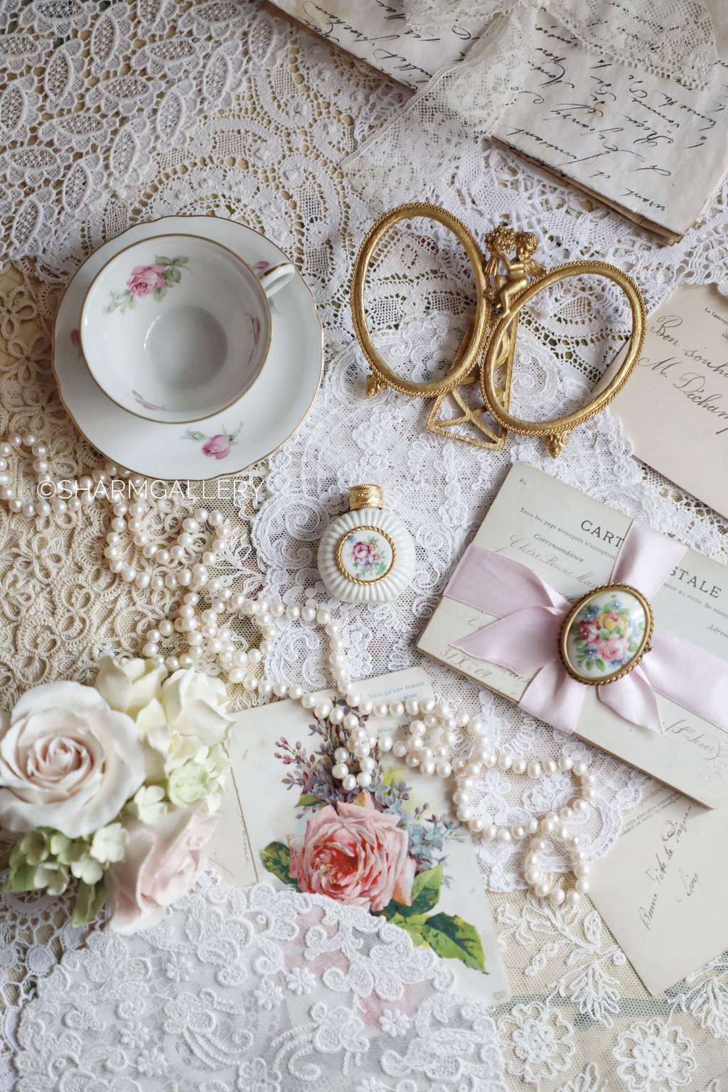 Винтажный флакон для духов. Молочное стекло, Чехословакия.